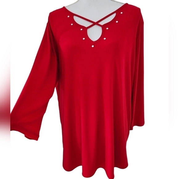 Investments Tops - SLIM FACTOR by INVESTMENTS V NECK TOP SZ L RED